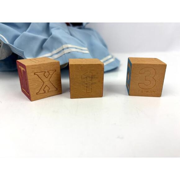 VTG Ashton Drake Porcelain Baby Doll Yolanda Bello - Picture 7 of 15